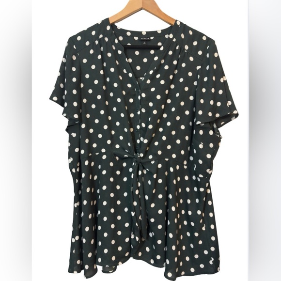 Torrid 5 Green Polka Dot Blouse - Picture 1 of 6